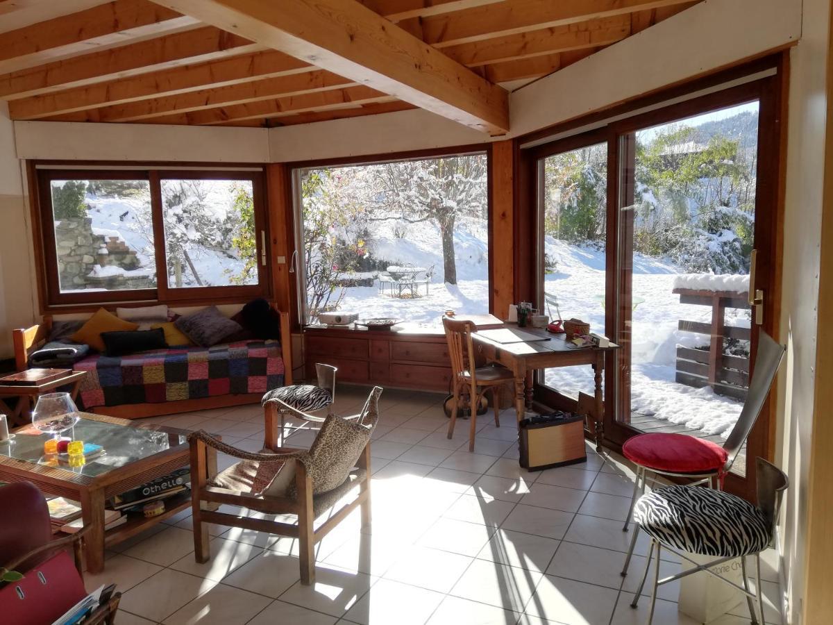 Eco-Logis Mad'In Belledonne Bed & Breakfast Theys Bagian luar foto