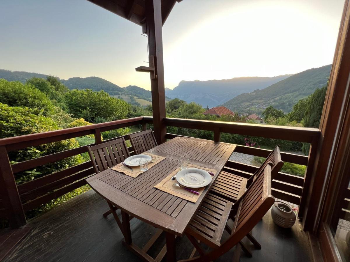 Eco-Logis Mad'In Belledonne Bed & Breakfast Theys Bagian luar foto